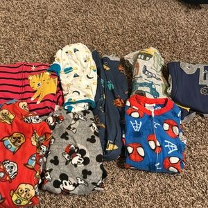 8 pairs of 3T boys pajama sleepers EUC